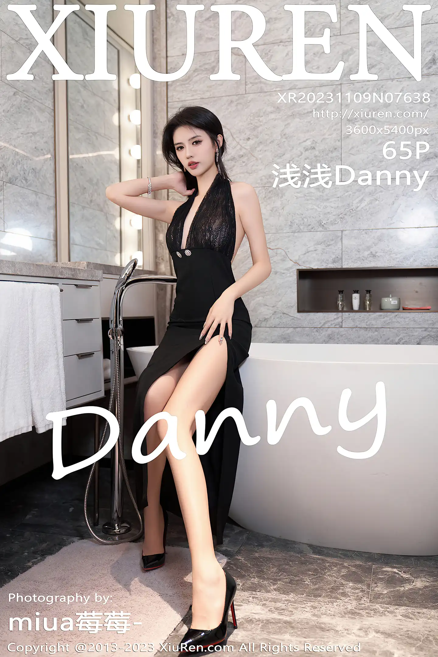 [XiuRen秀人网]VOL.7638 模特浅浅Danny性感黑色长礼裙半撩秀白嫩翘臀美腿完美诱惑写真66P-秀人网官方网站